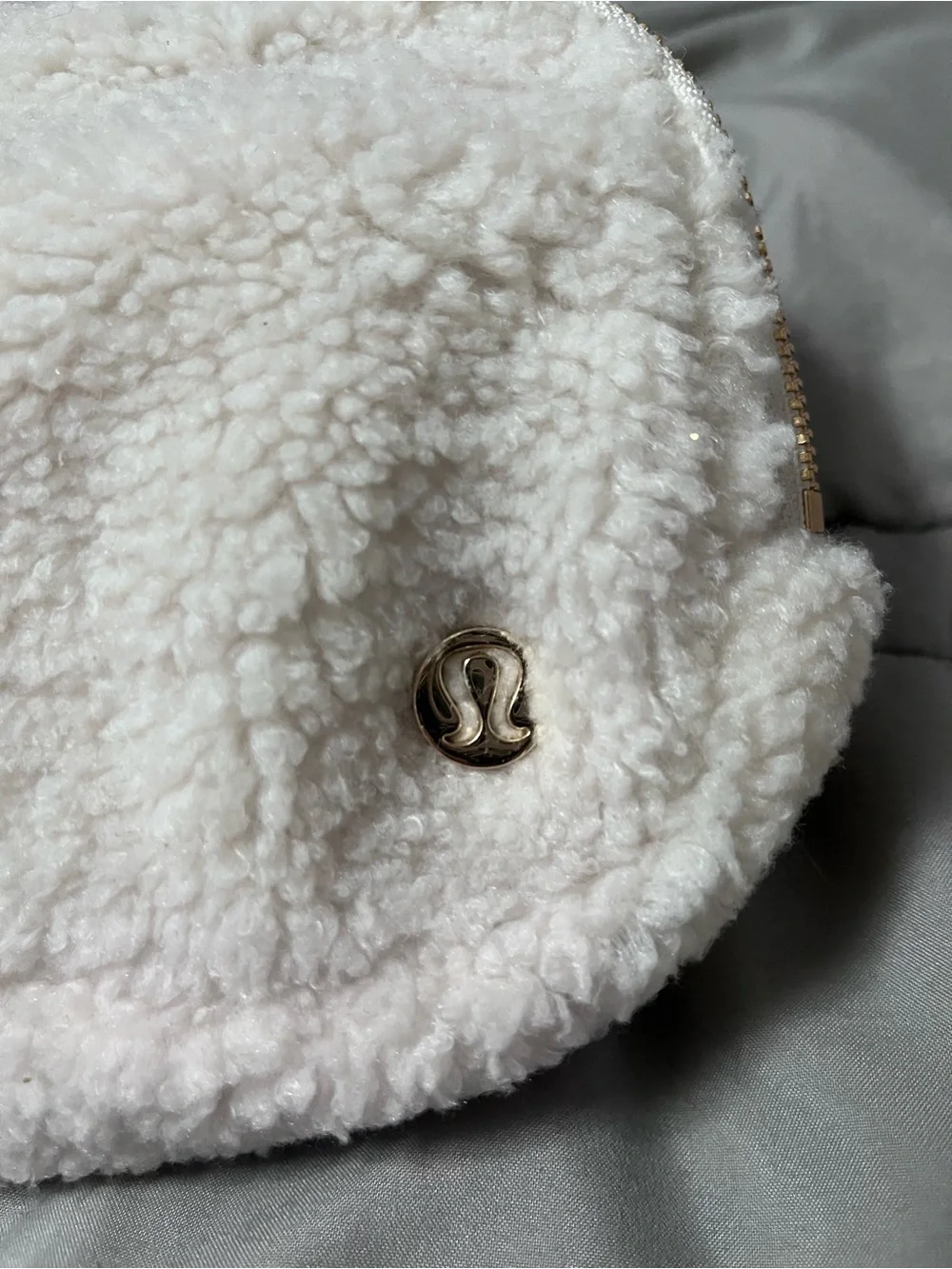NEW Lululemon Sherpa Belt Bag